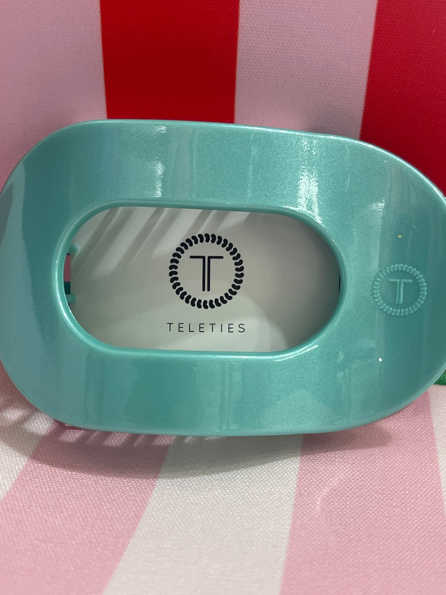 Teal medium