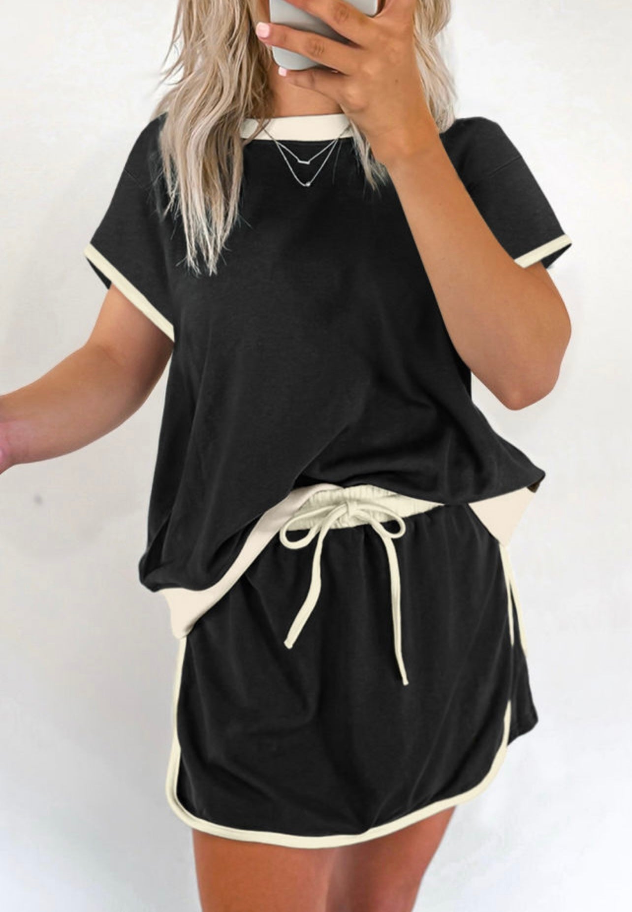 Black colorblock set