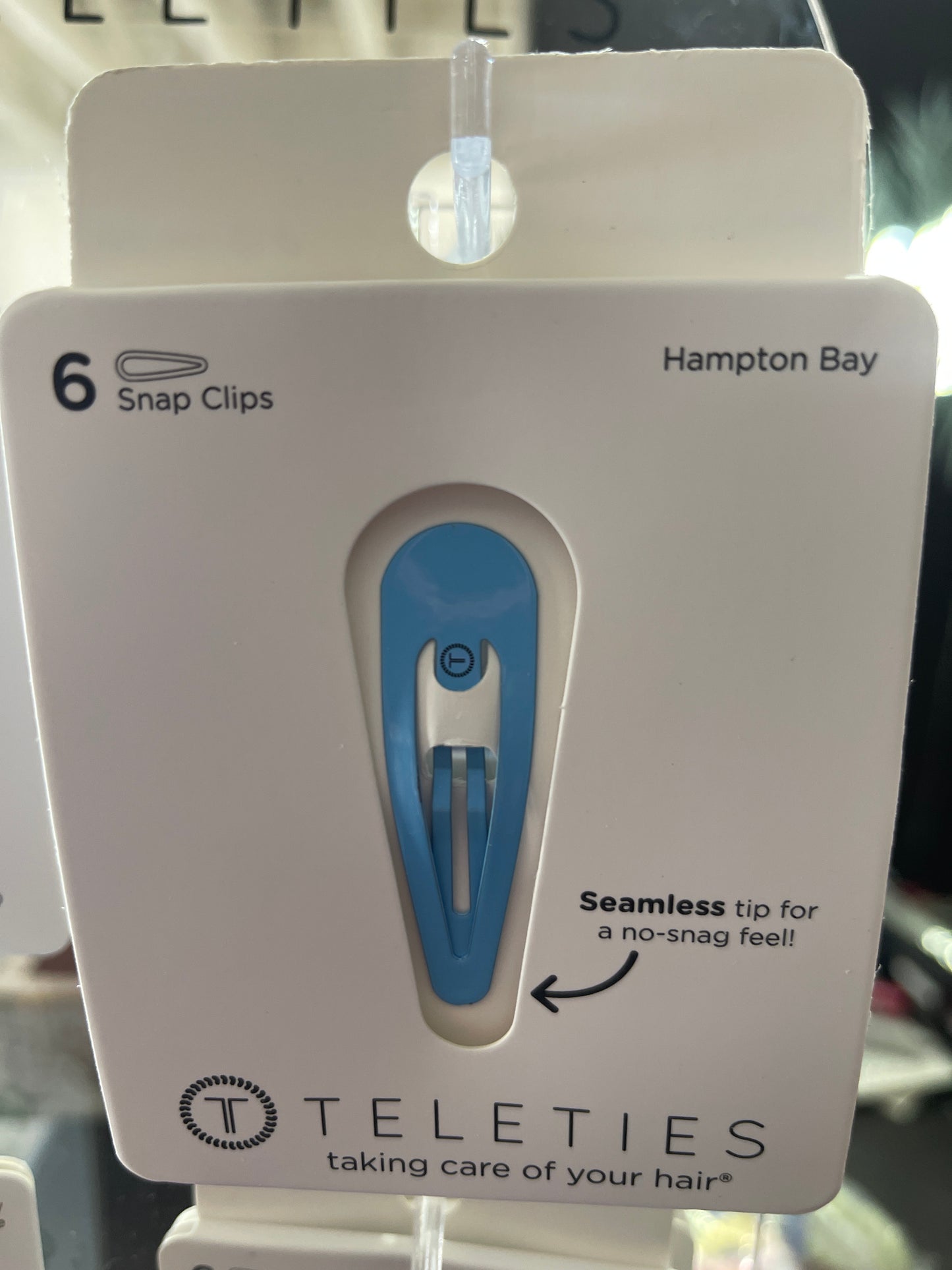 Seamless clips blue