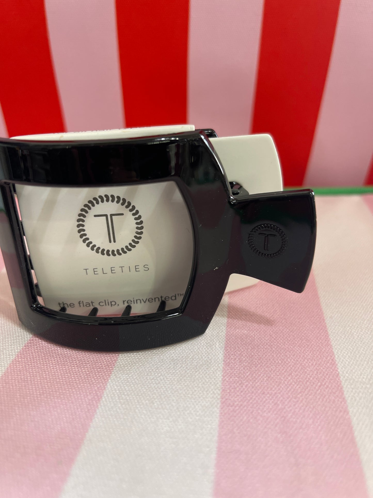 Black small square teleties clip