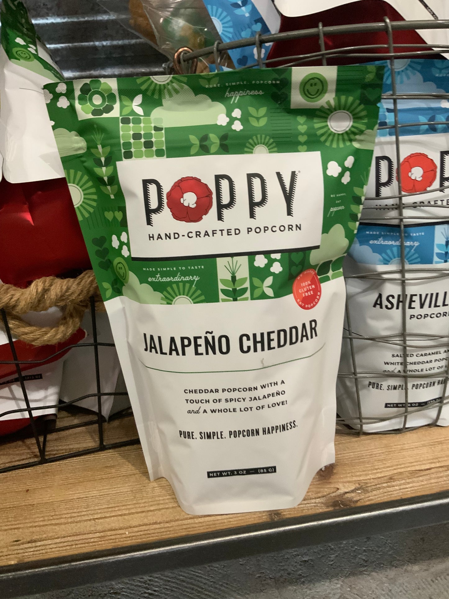 Jalapeño cheddar popcorn