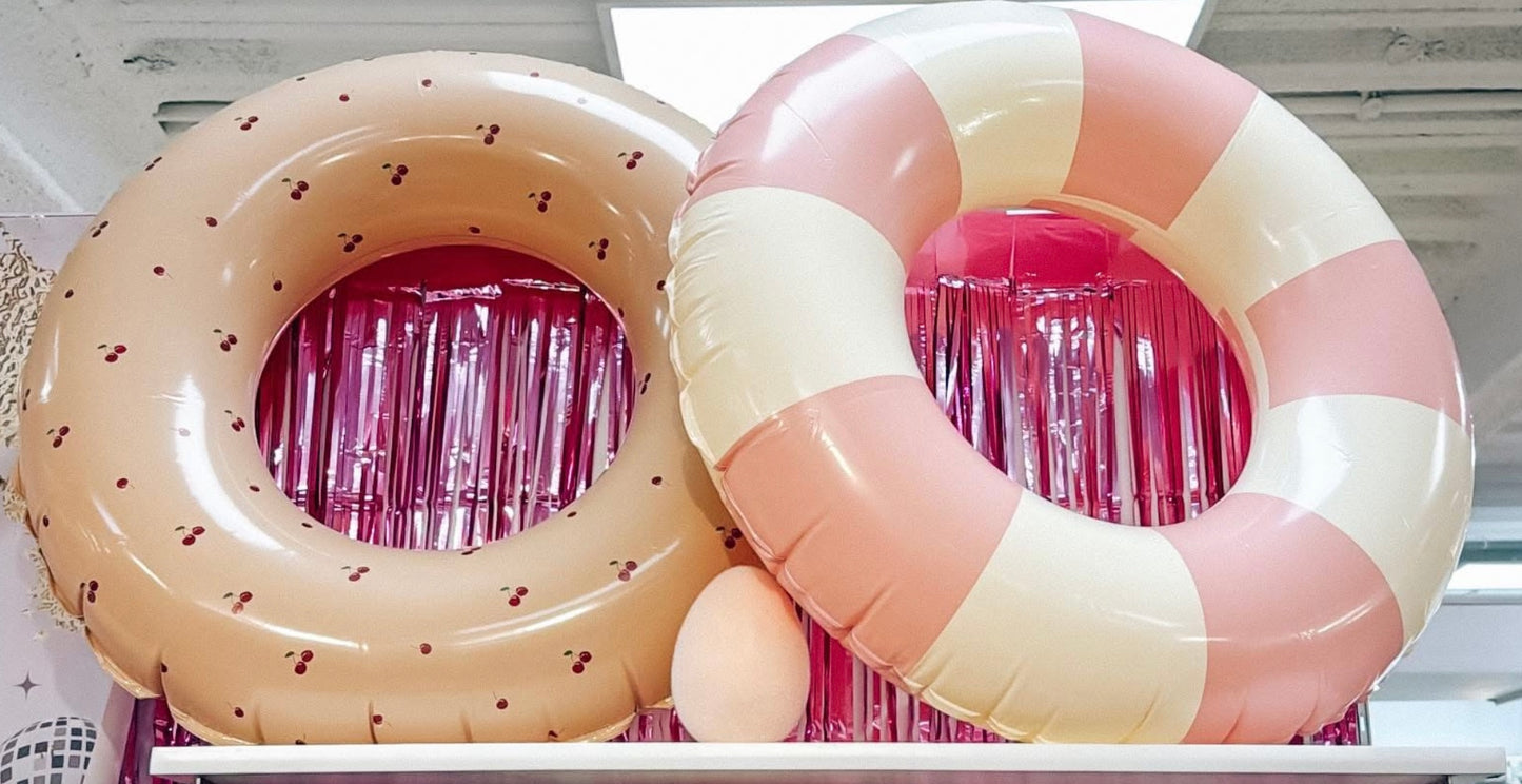 Pool floats