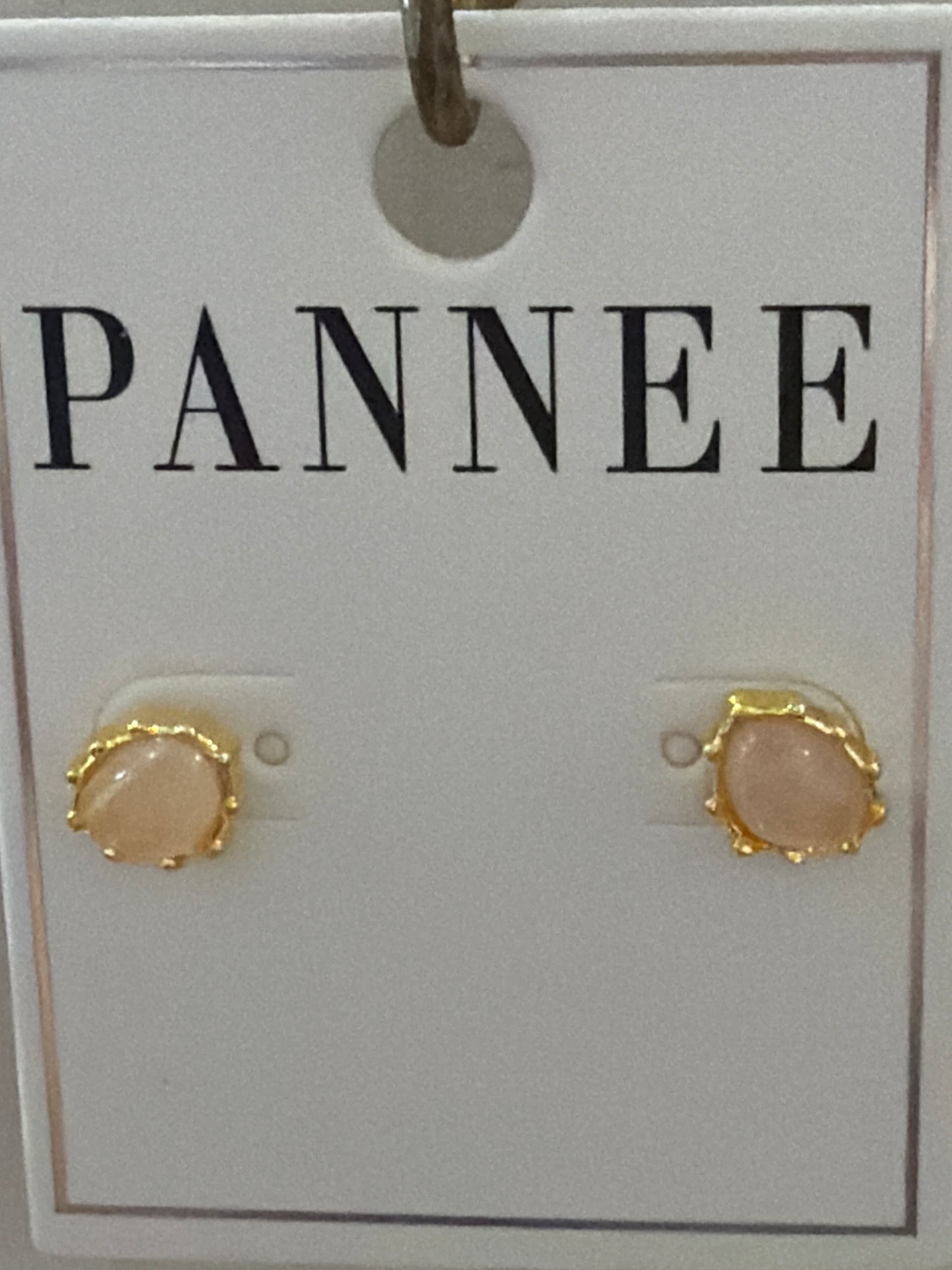 Peach stud