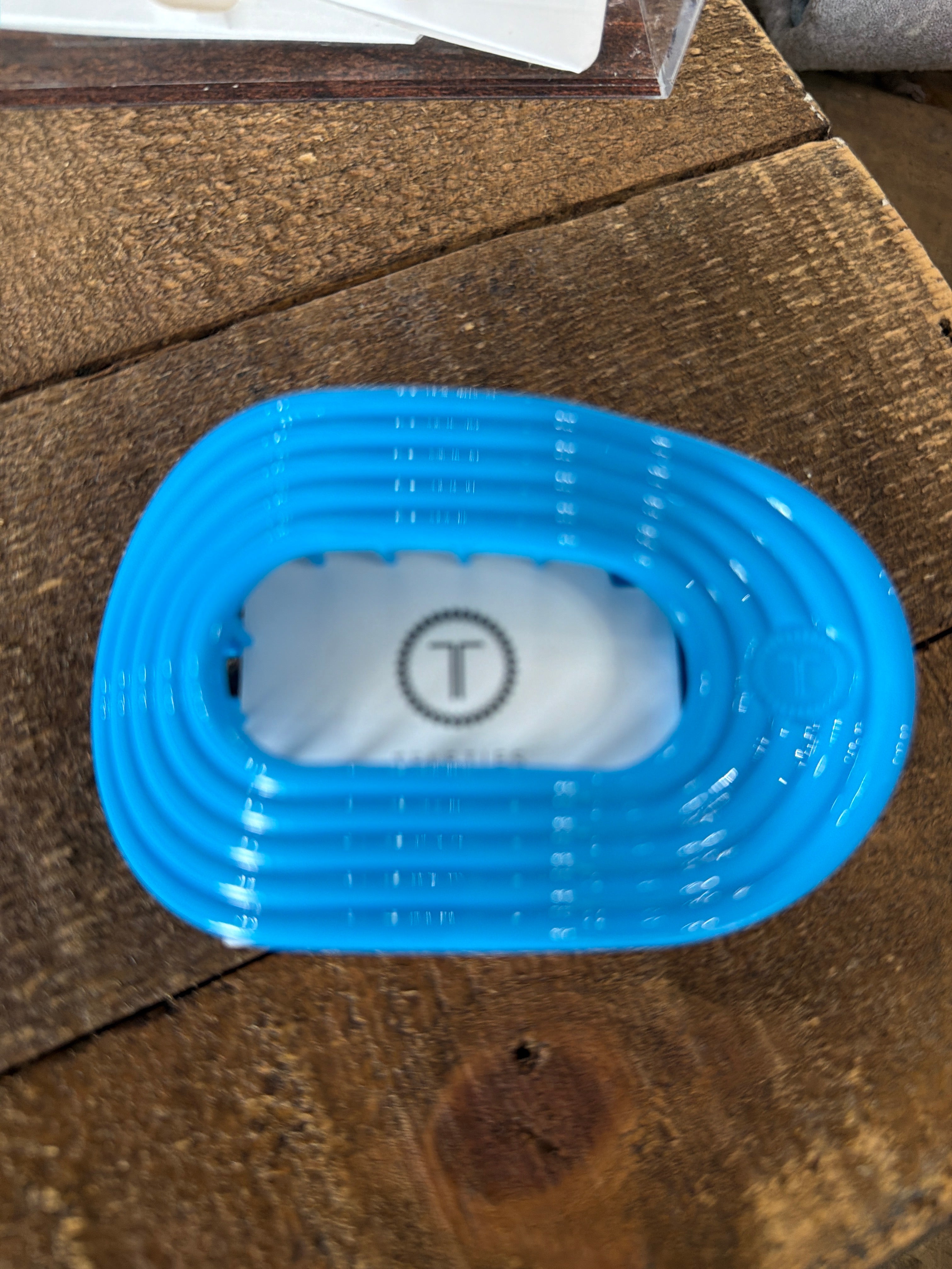 Blue medium