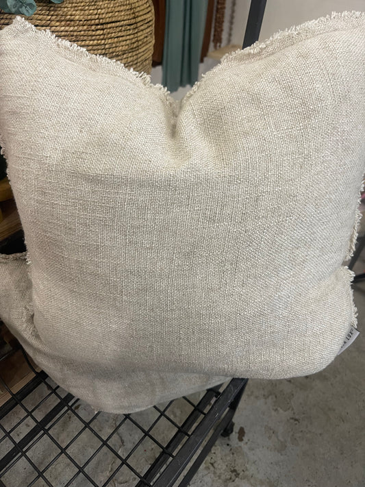 Linen pillows cream