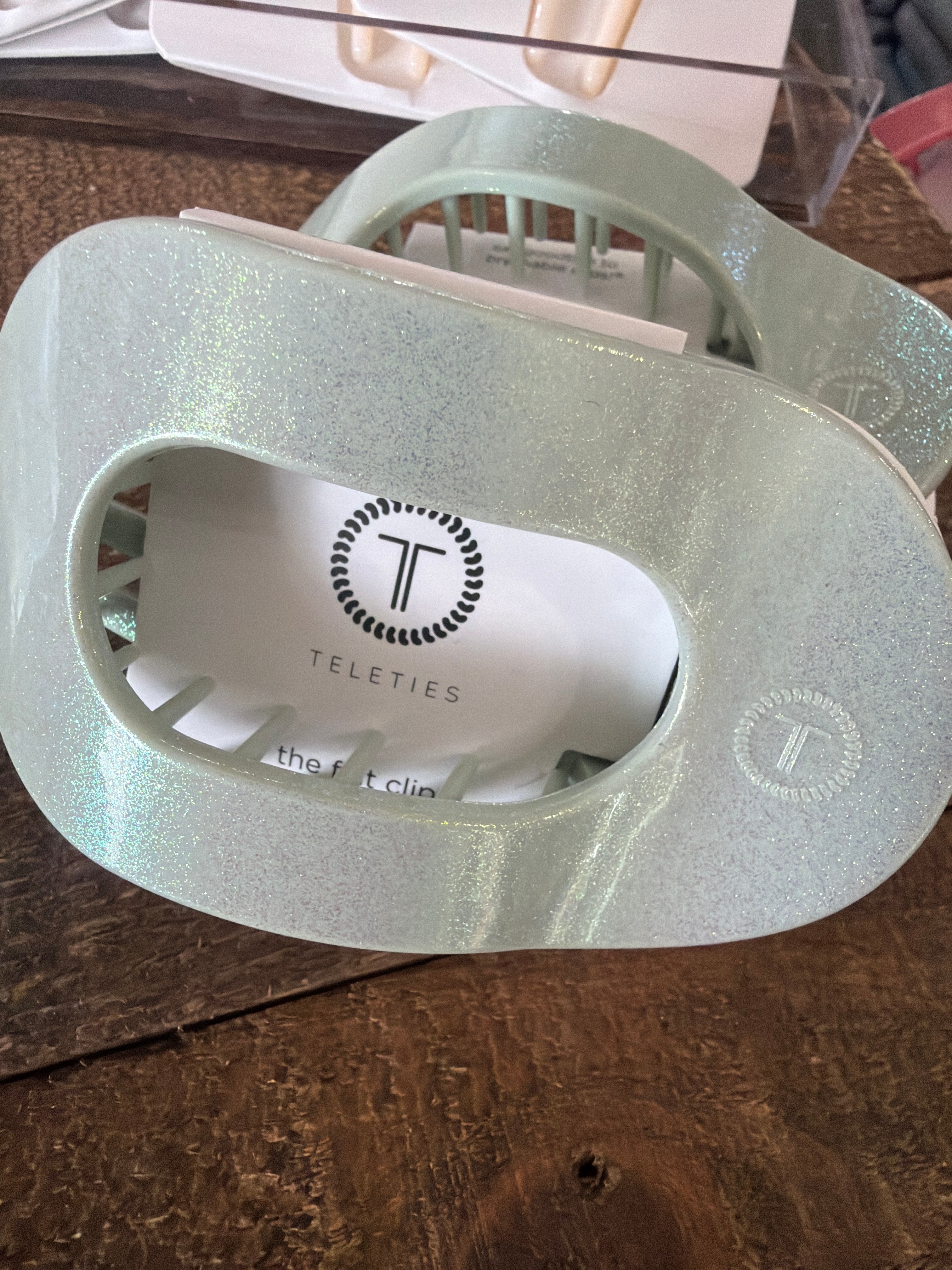 Sage glitter medium clip