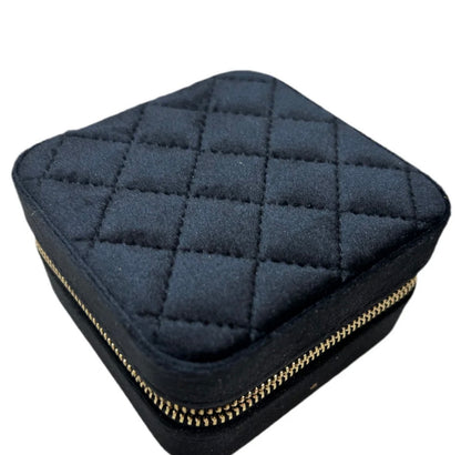 Quilted jewelry box black