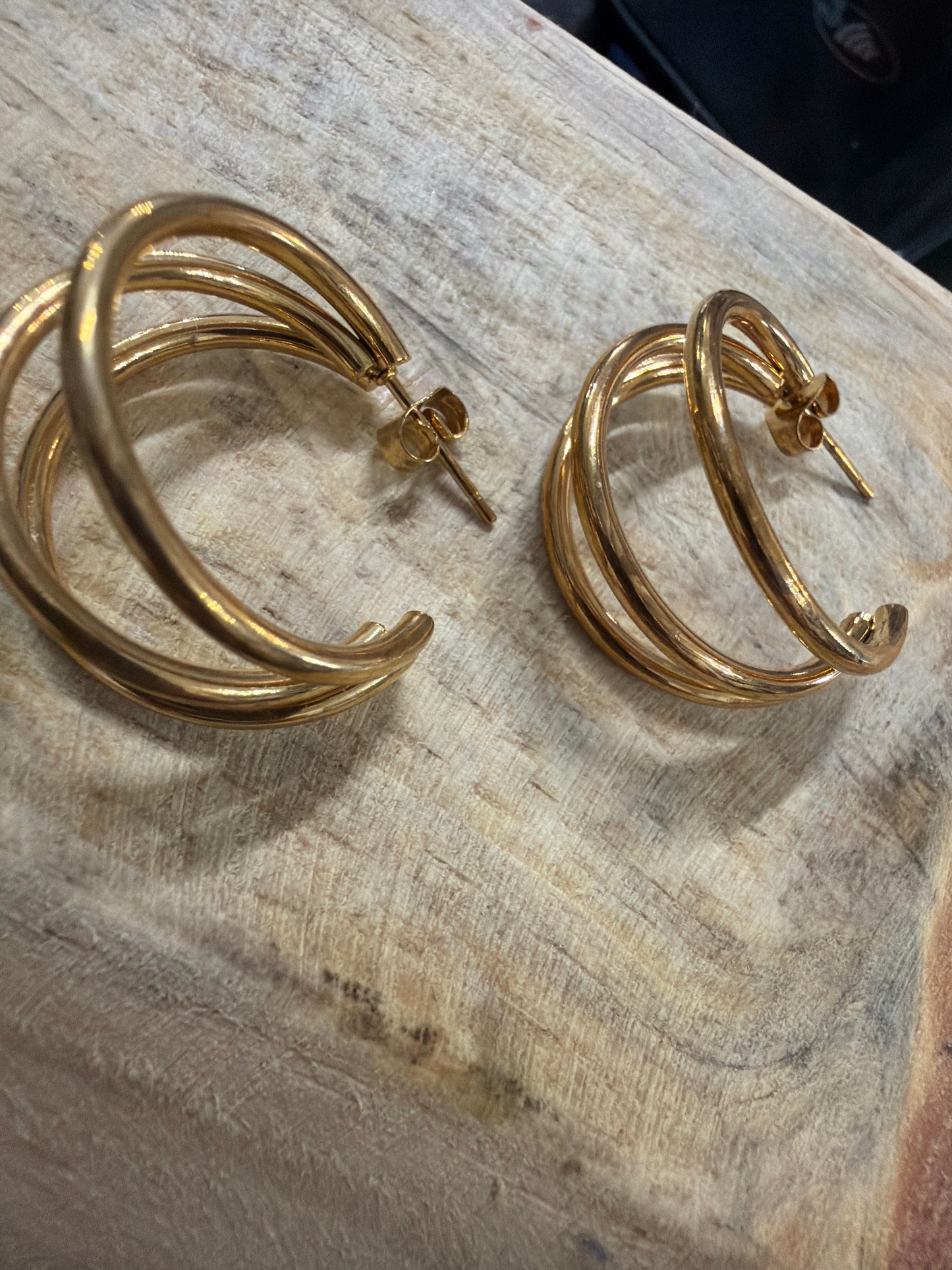 Robin hoops