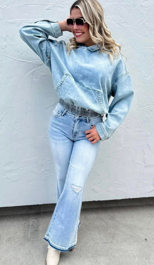 Denim blue classic pullover