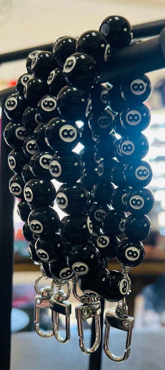 8 ball keychain